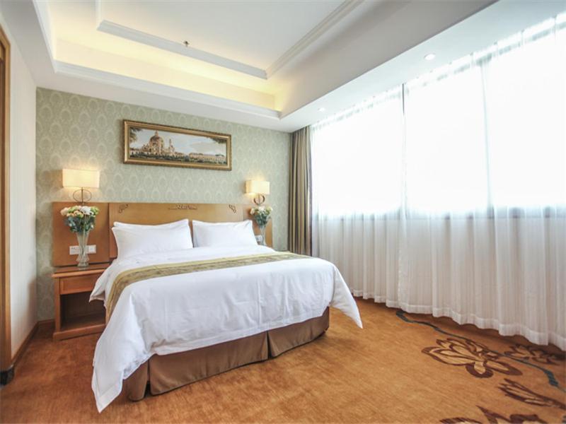 Vienna Hotel Fuzhou Linchuan Avenue ภายนอก รูปภาพ